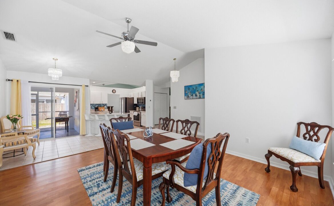 Photo of Livingroom in Lake Sarasota