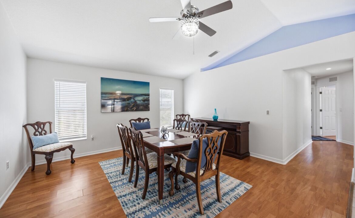 Photo of Livingroom in Lake Sarasota