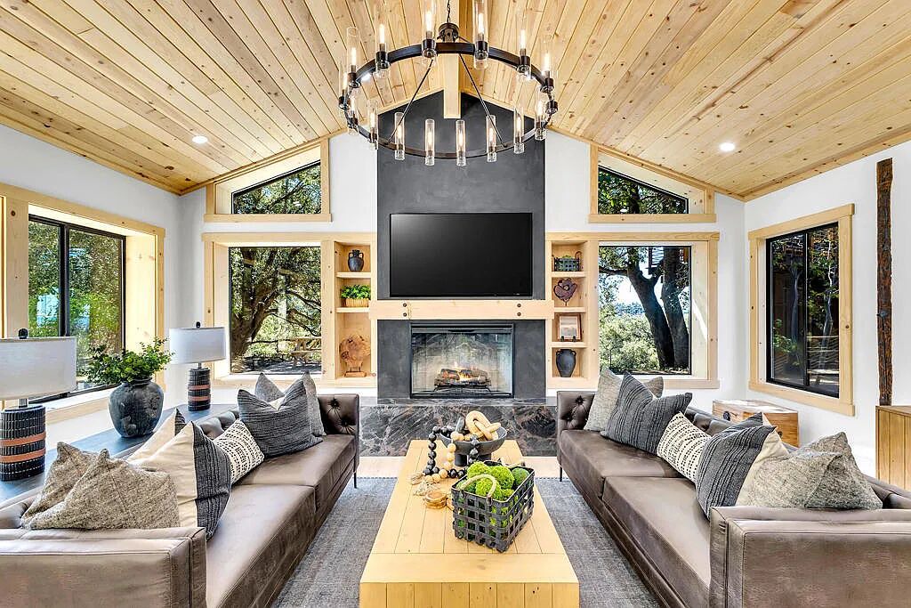Photo of Livingroom in Fern Valley