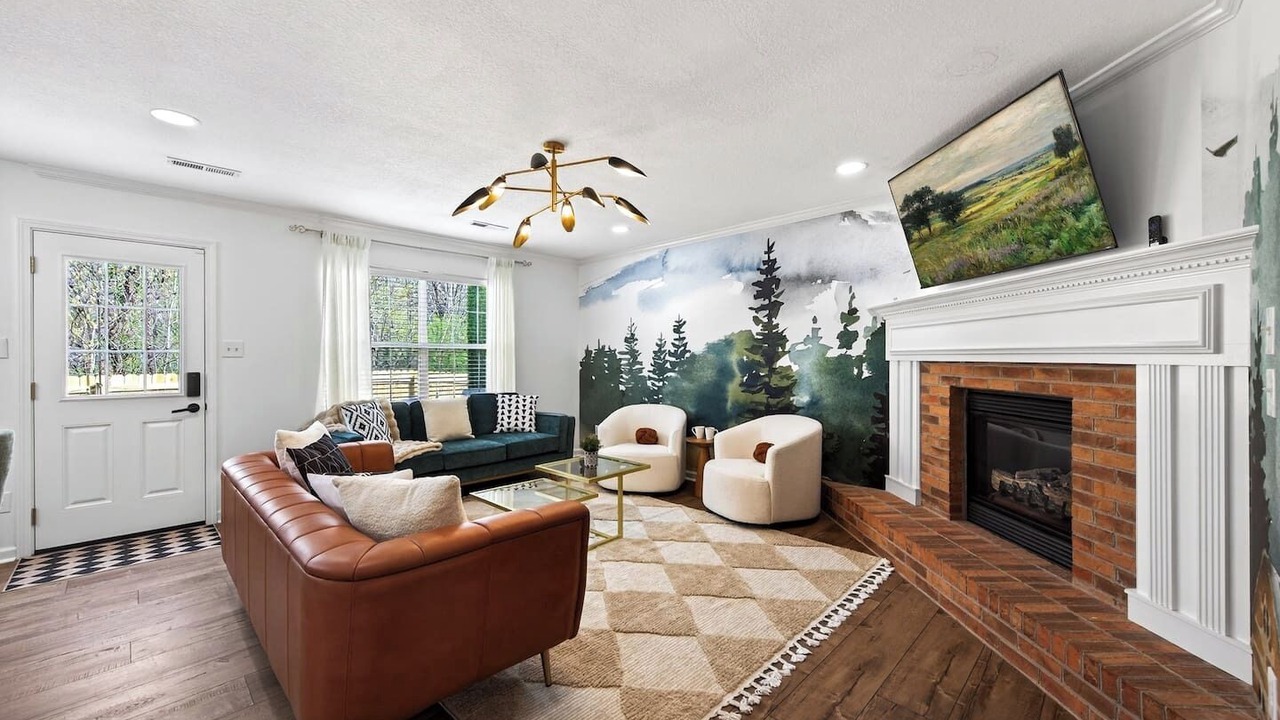 Photo of Bedroom in Ashley Oaks
