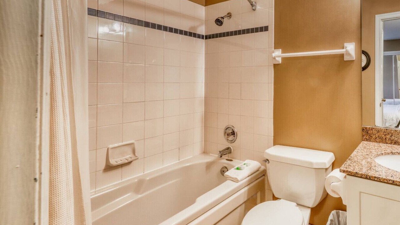 Photo of Bathroom in Craigleith