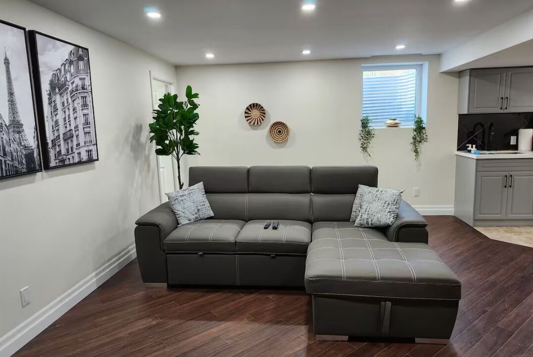 Photo of Livingroom in Durham Region