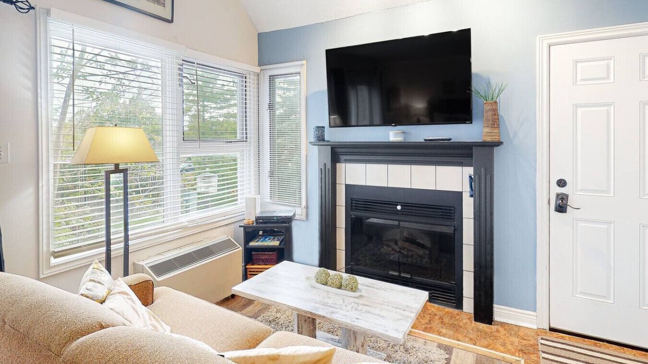 Photo of Livingroom in Craigleith
