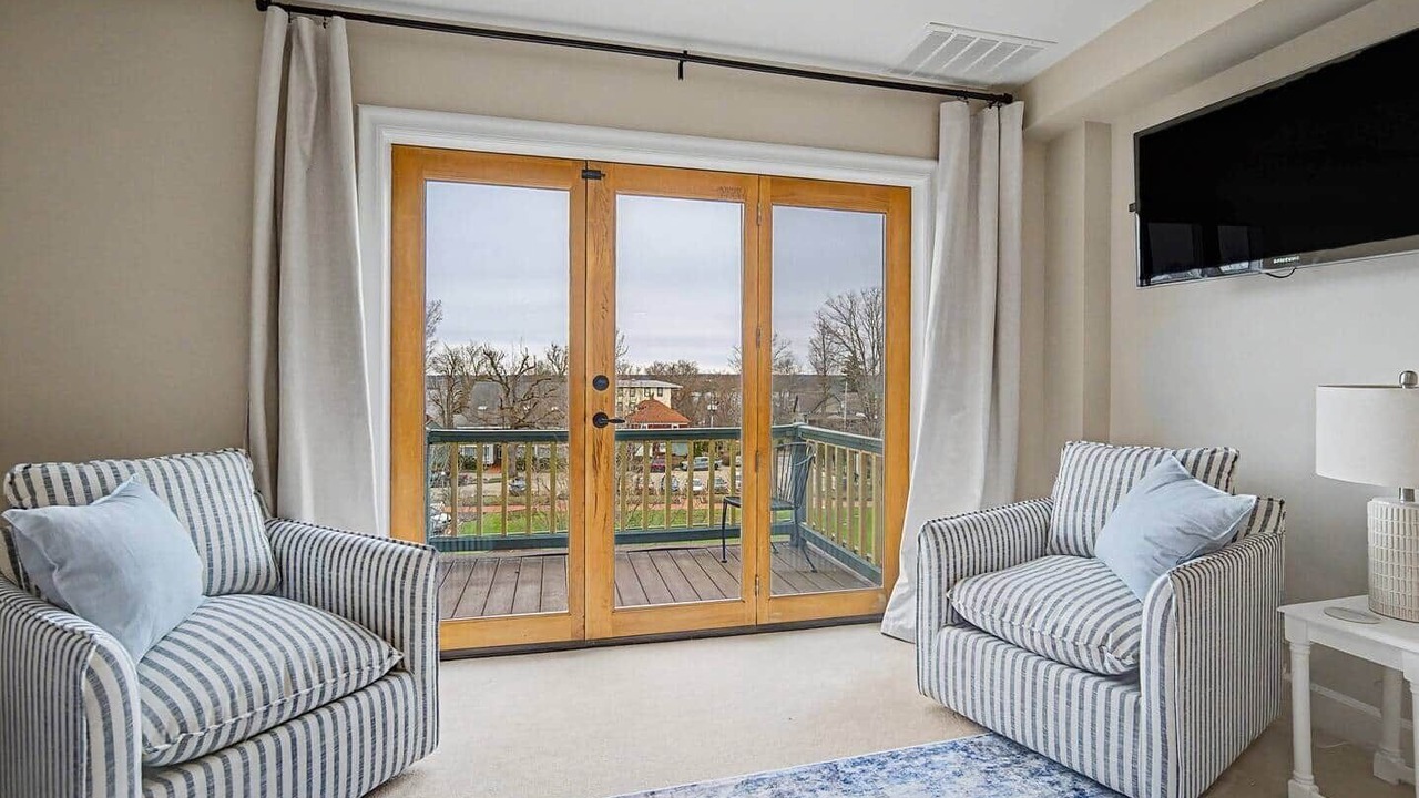 Photo of Livingroom in Chautauqua