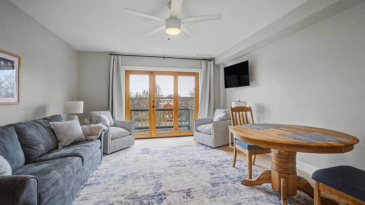 Photo of Livingroom in Chautauqua