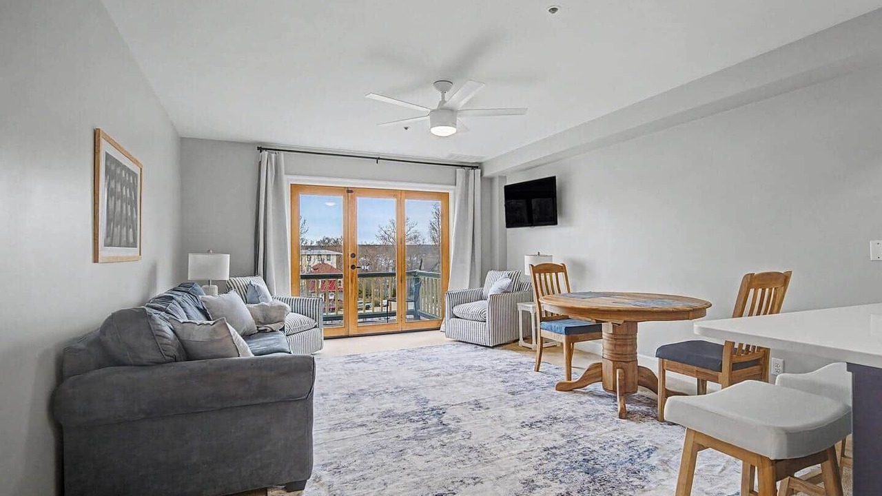 Photo of Livingroom in Chautauqua