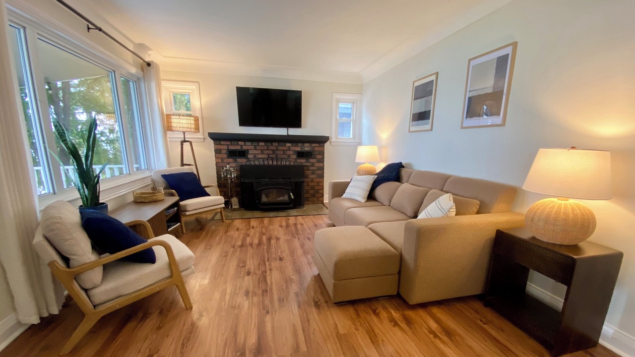 Photo of Livingroom in St. Clair