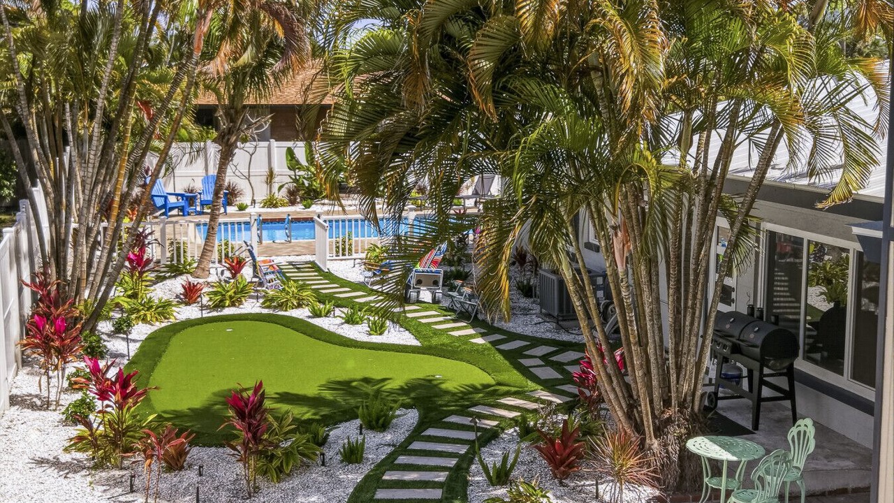 Photo of Outdoor in Bayshore Gardens