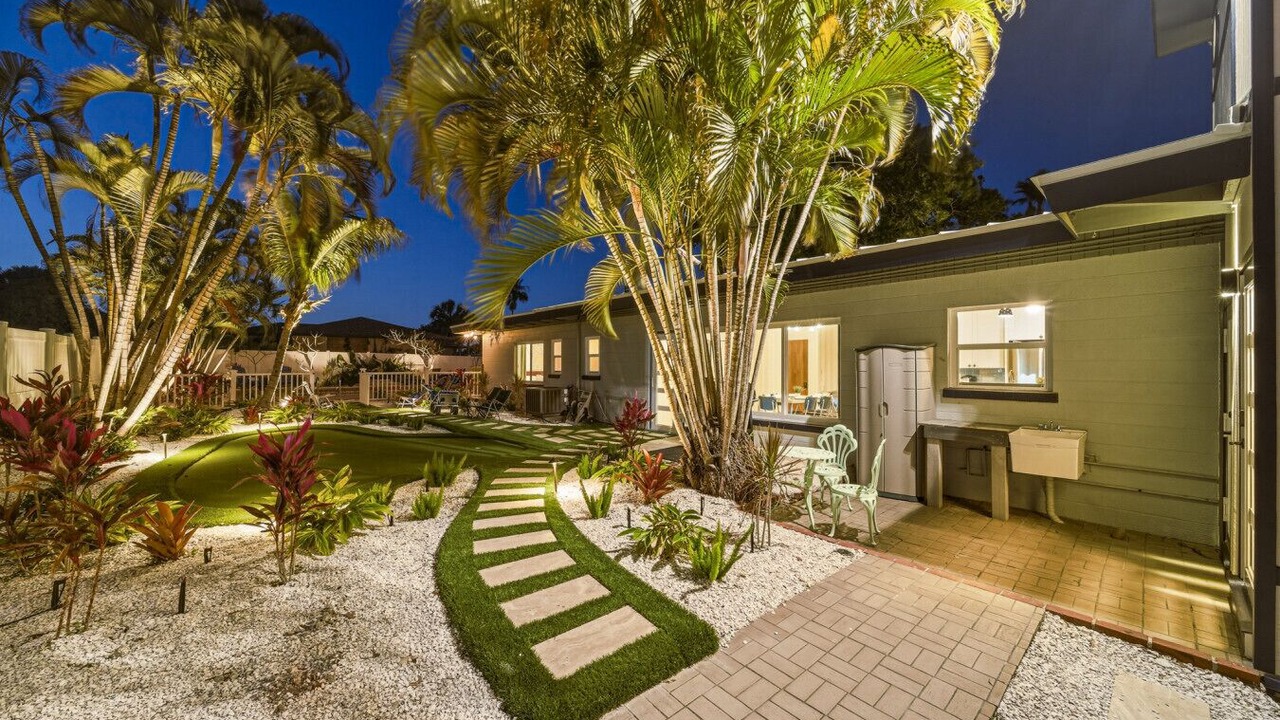 Photo of Patio Balcony in Bayshore Gardens