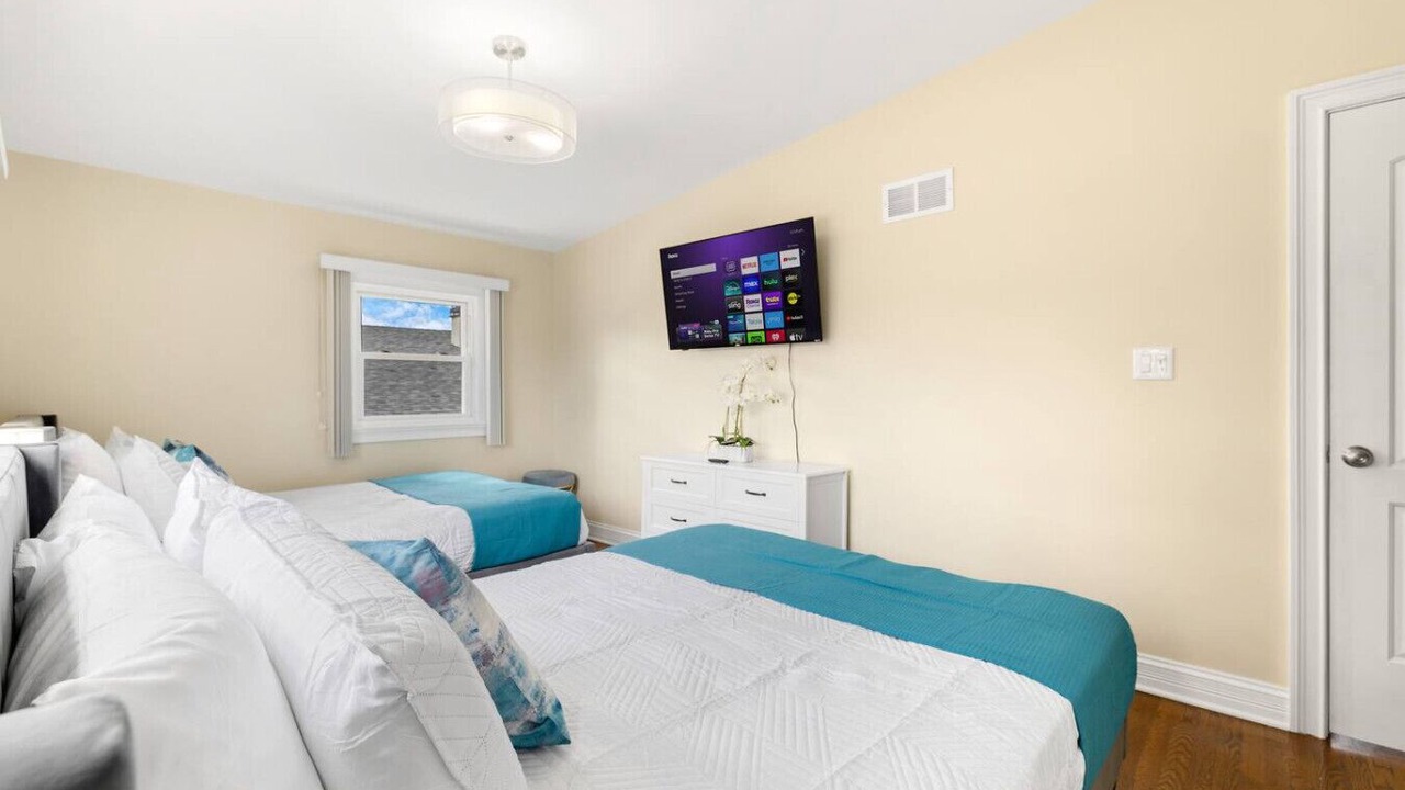 Photo of Bedroom in Des Plaines