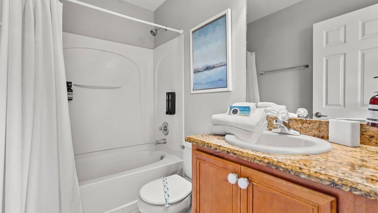 Photo of Bathroom in Crestwynd Bay