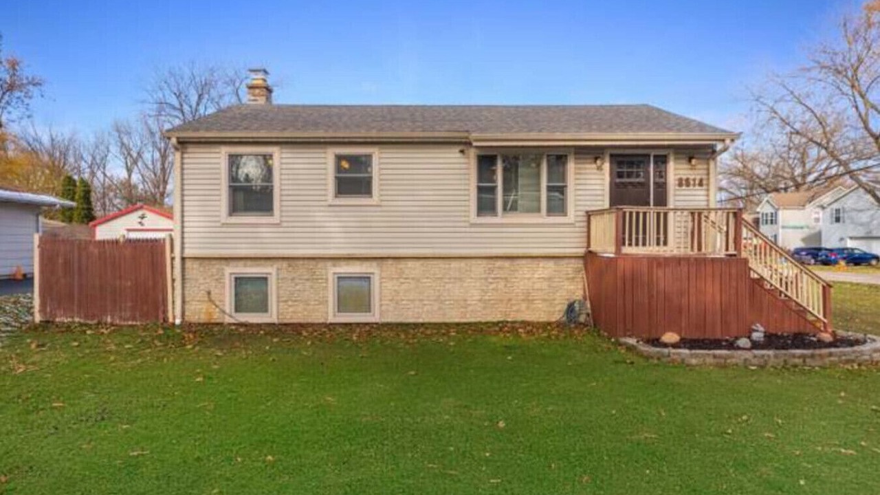 Photo of Outdoor in Crystal Lake