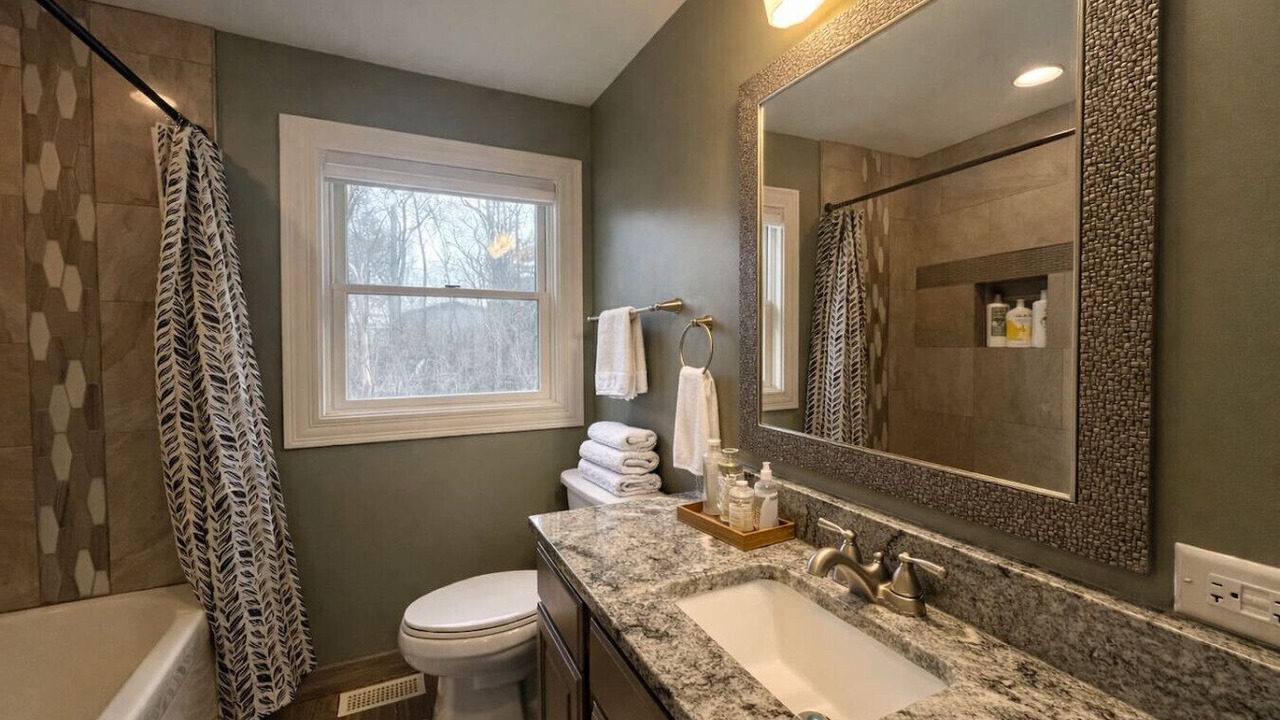 Photo of Bathroom in Crystal Lake