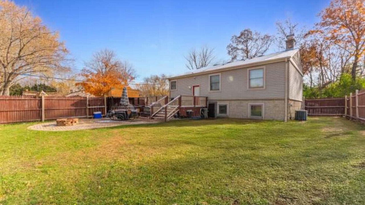 Photo of Outdoor in Crystal Lake