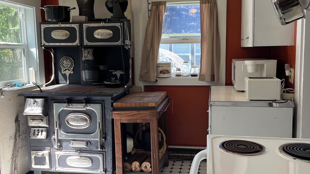 Photo of Kitchen in Skykomish