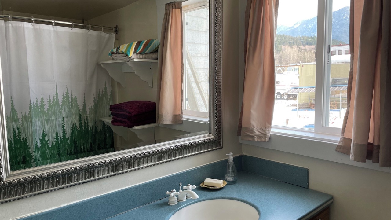 Photo of Bathroom in Skykomish