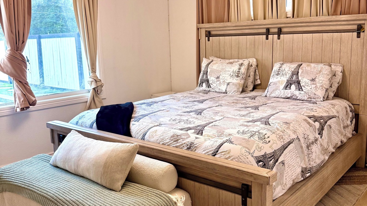 Photo of Bedroom in Riverside
