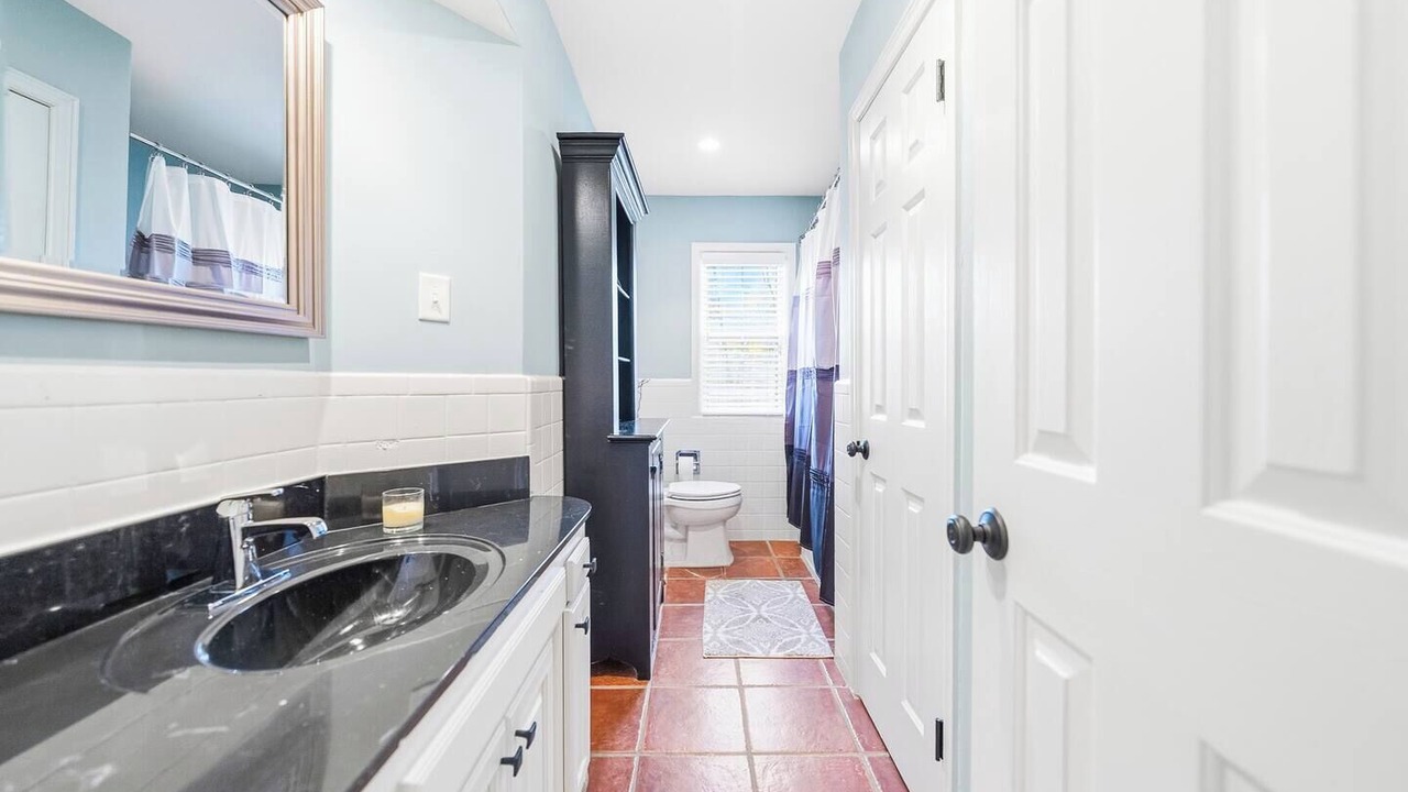 Photo of Bathroom in Leawood