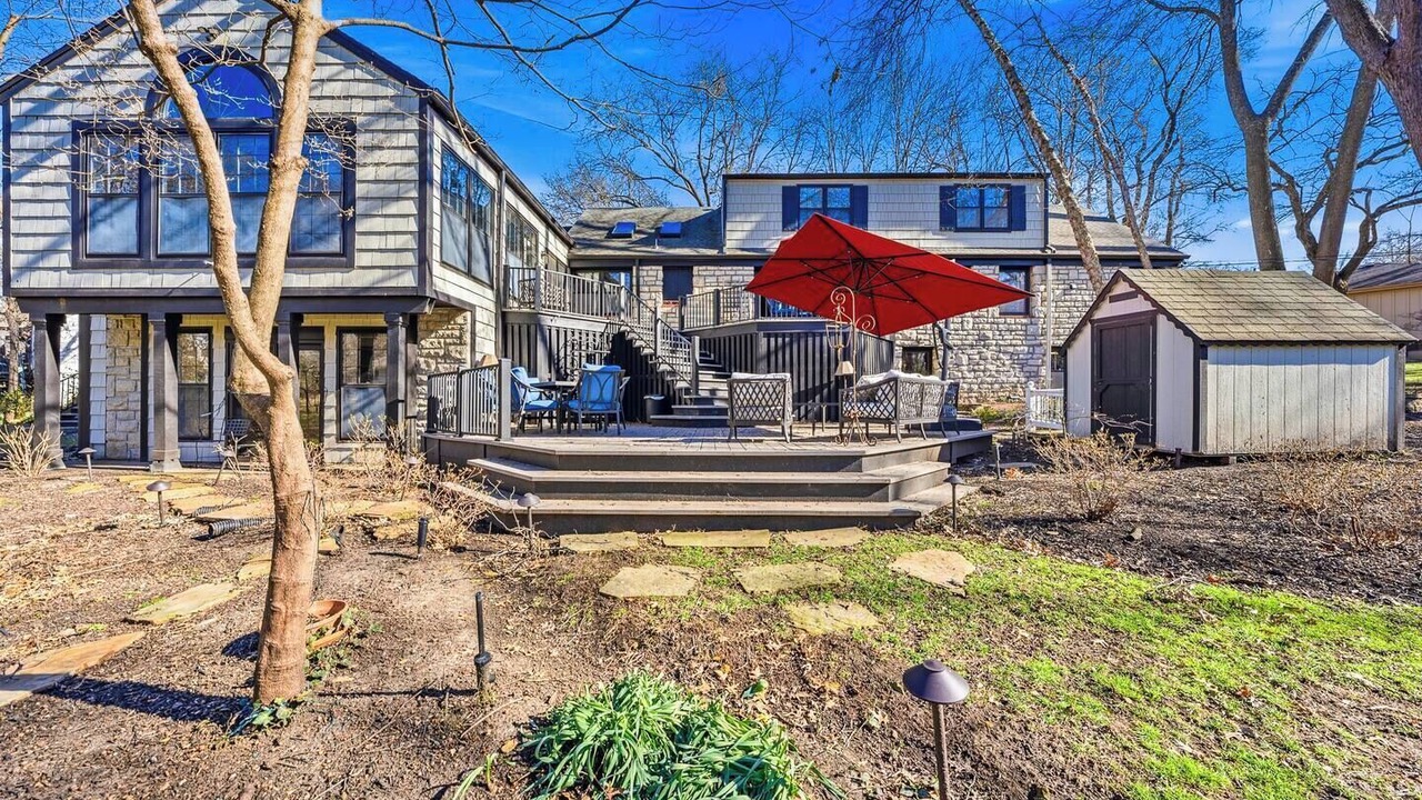 Photo of Outdoor in Leawood