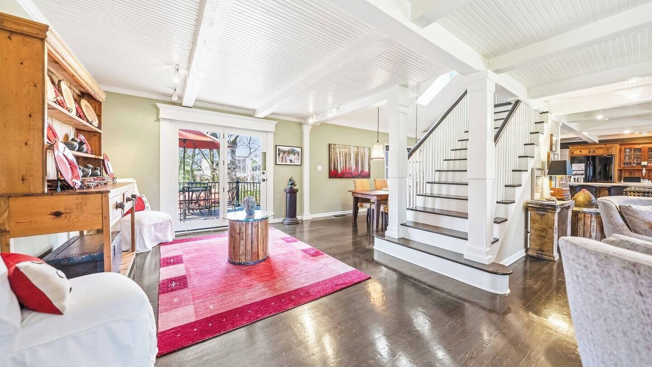 Photo of Livingroom in Leawood