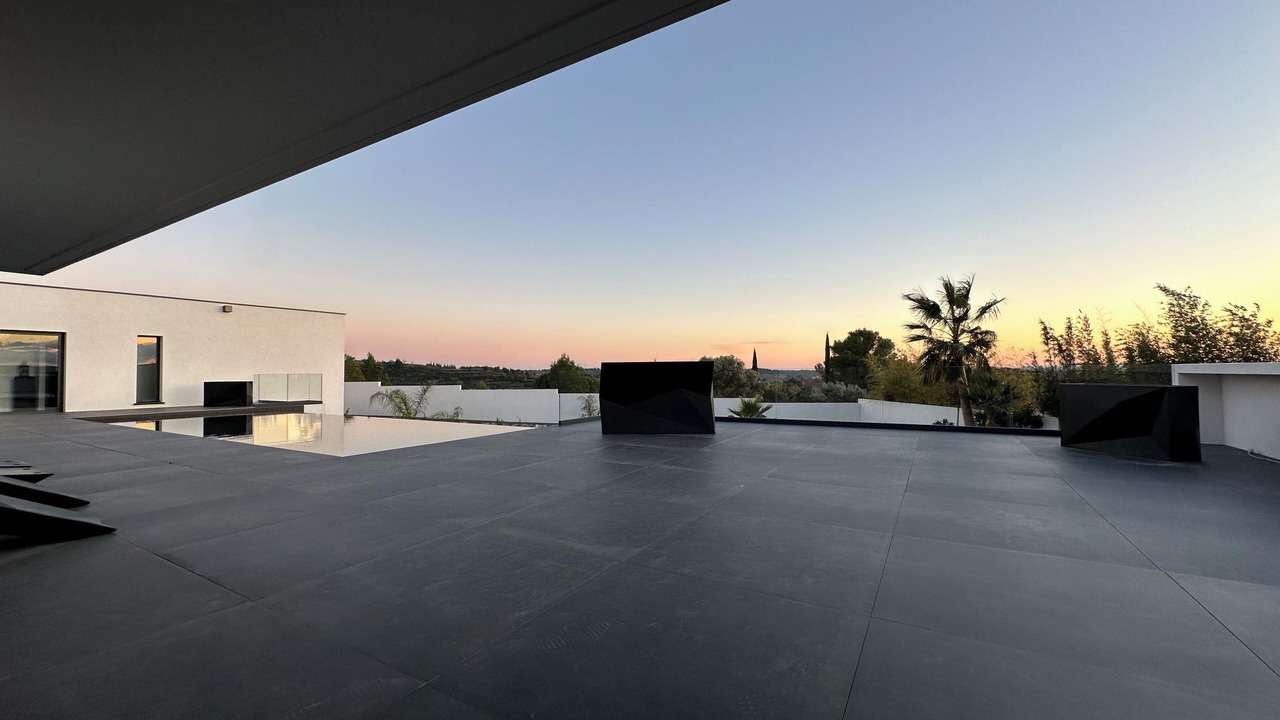 Photo of Patio Balcony in Thezan-les-Beziers