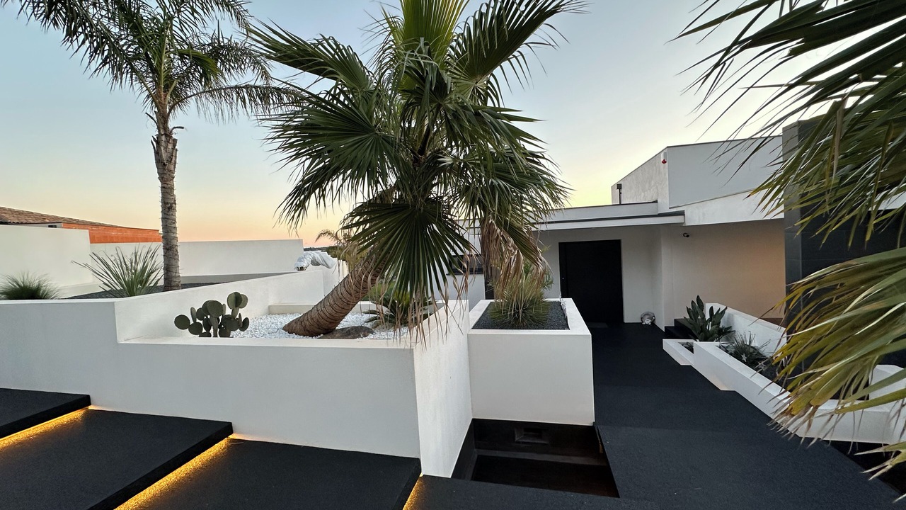 Photo of Patio Balcony in Thezan-les-Beziers