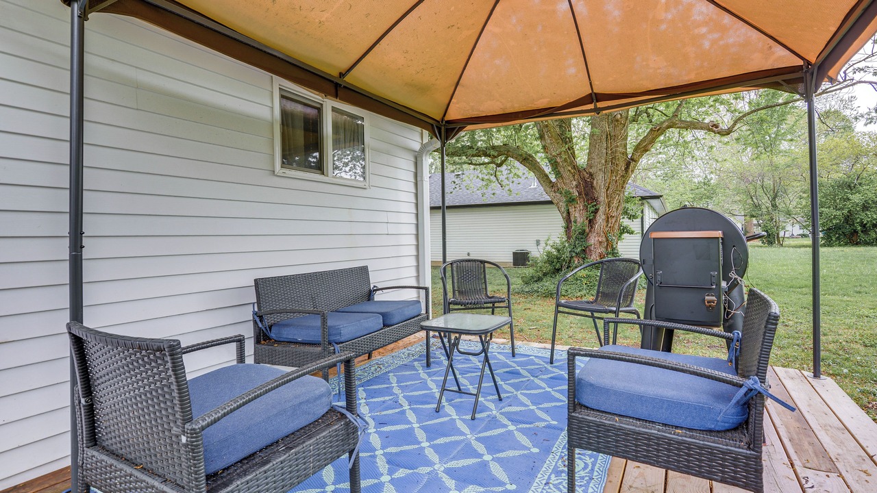 Photo of Outdoor in Republic