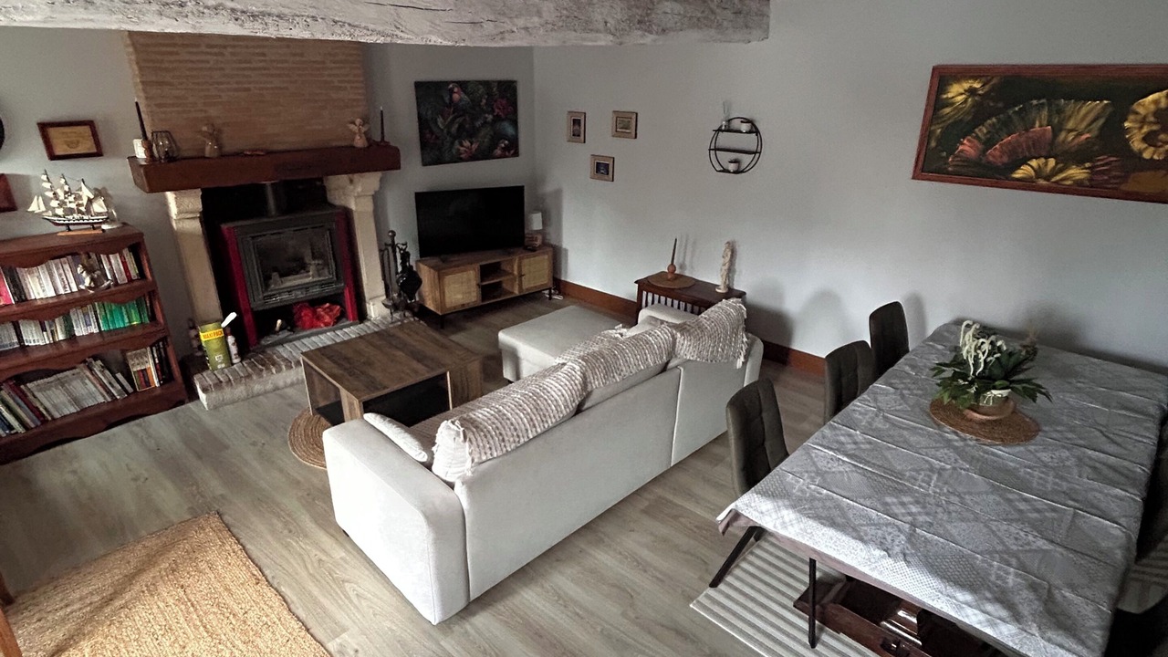 Photo of Livingroom in Deols
