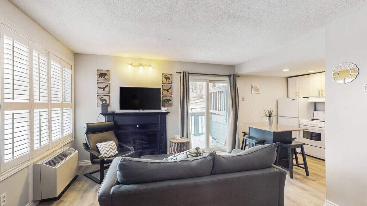 Photo of Livingroom in Craigleith
