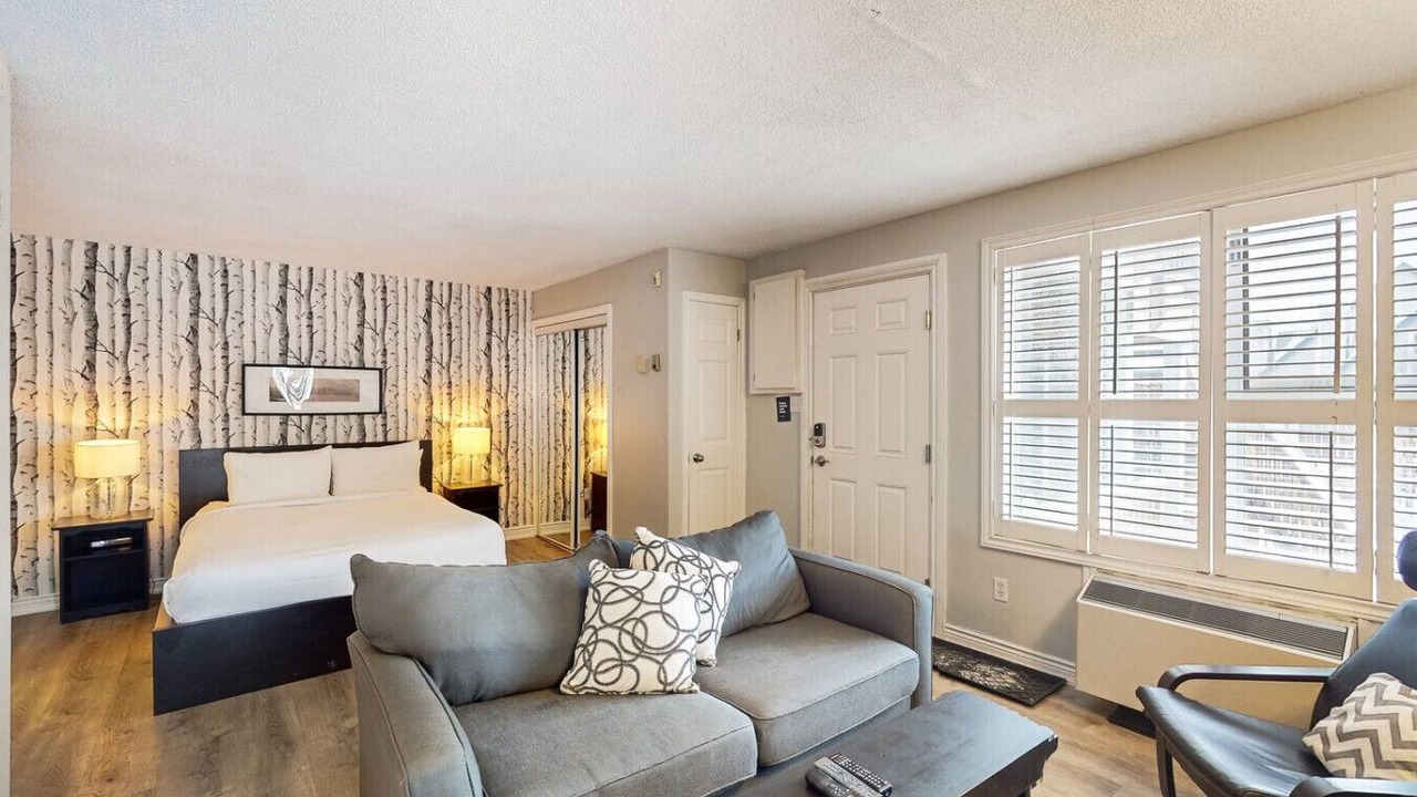 Photo of Bedroom in Craigleith