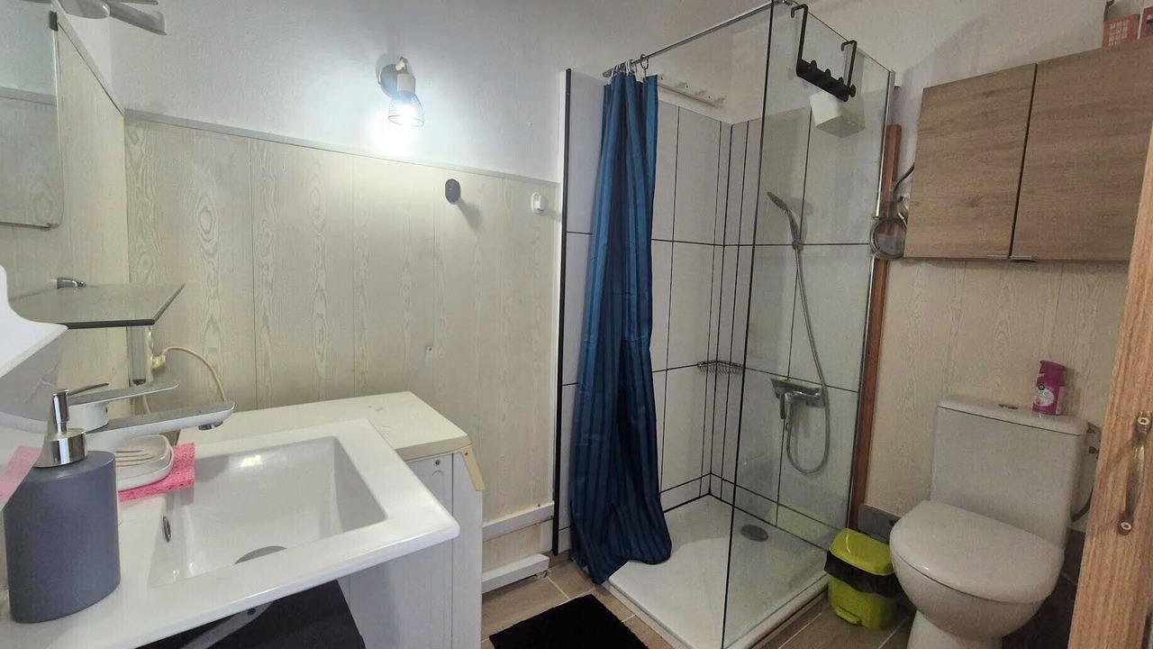 Photo of Bathroom in Le Port