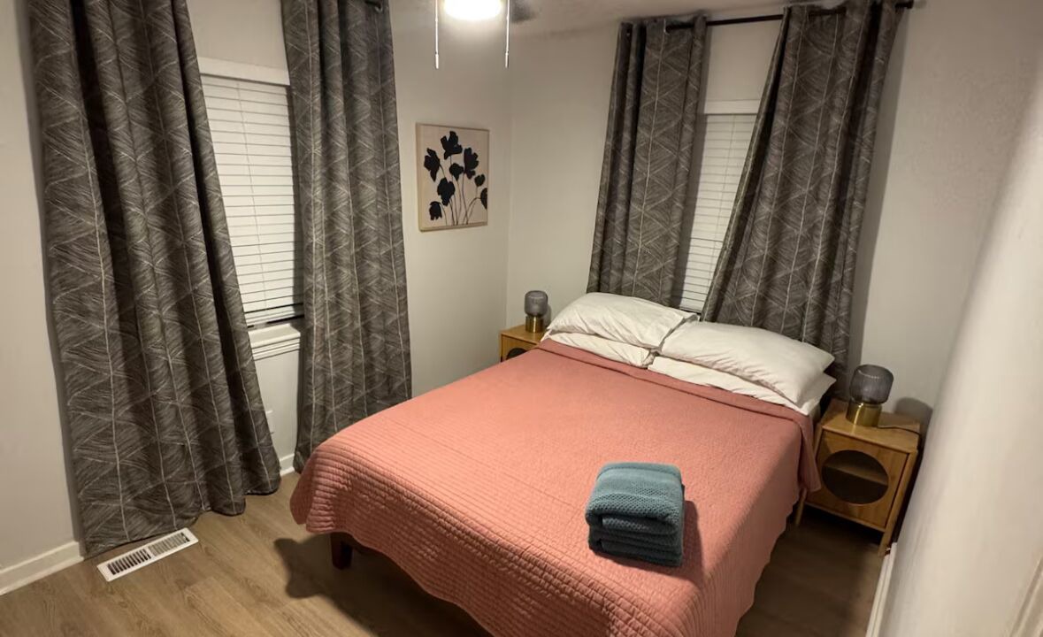 Photo of Bedroom in Crestline Heights