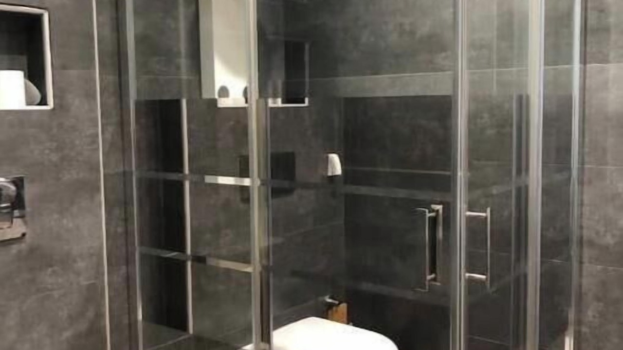 Photo of Bathroom in Meyzieu