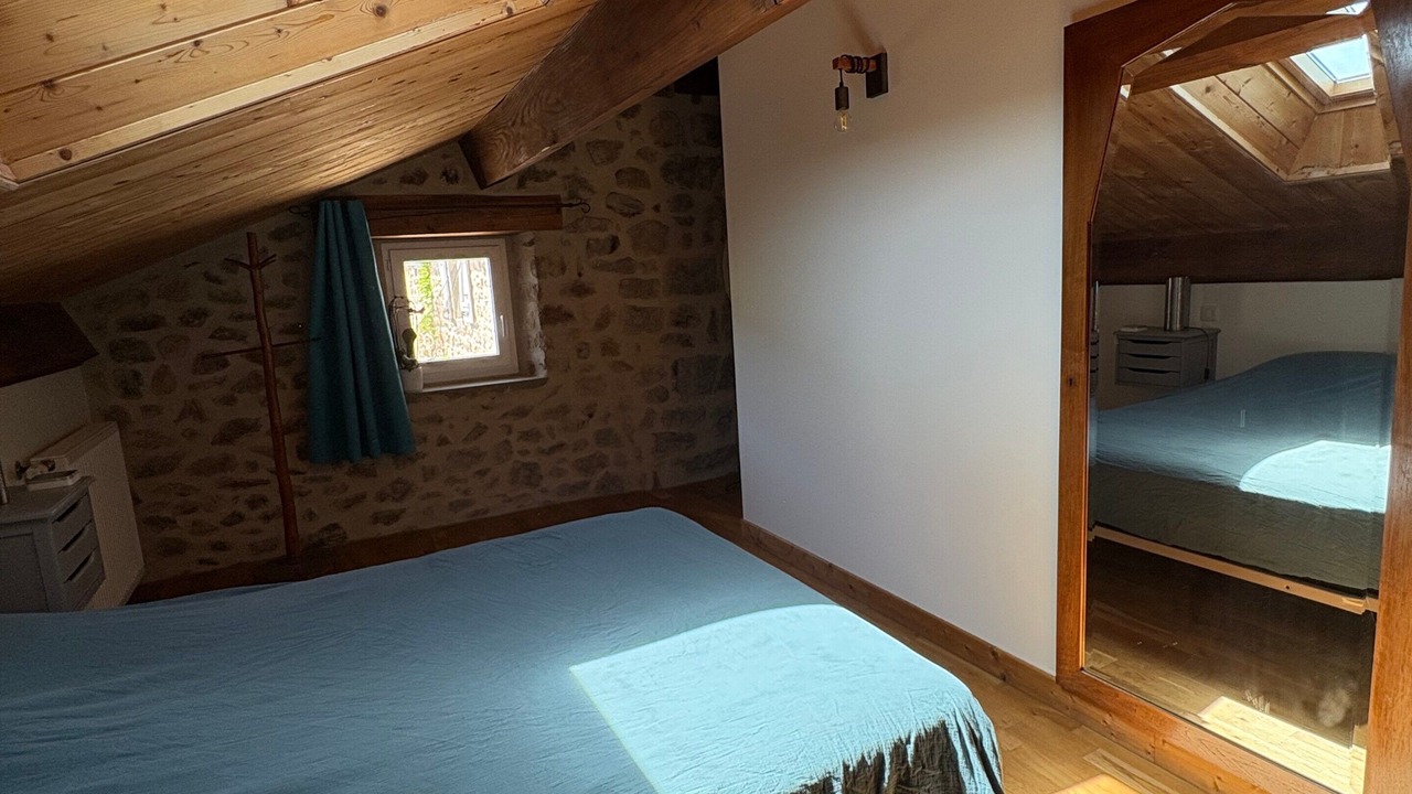 Photo of Bedroom in Saint-Julien-Labrousse