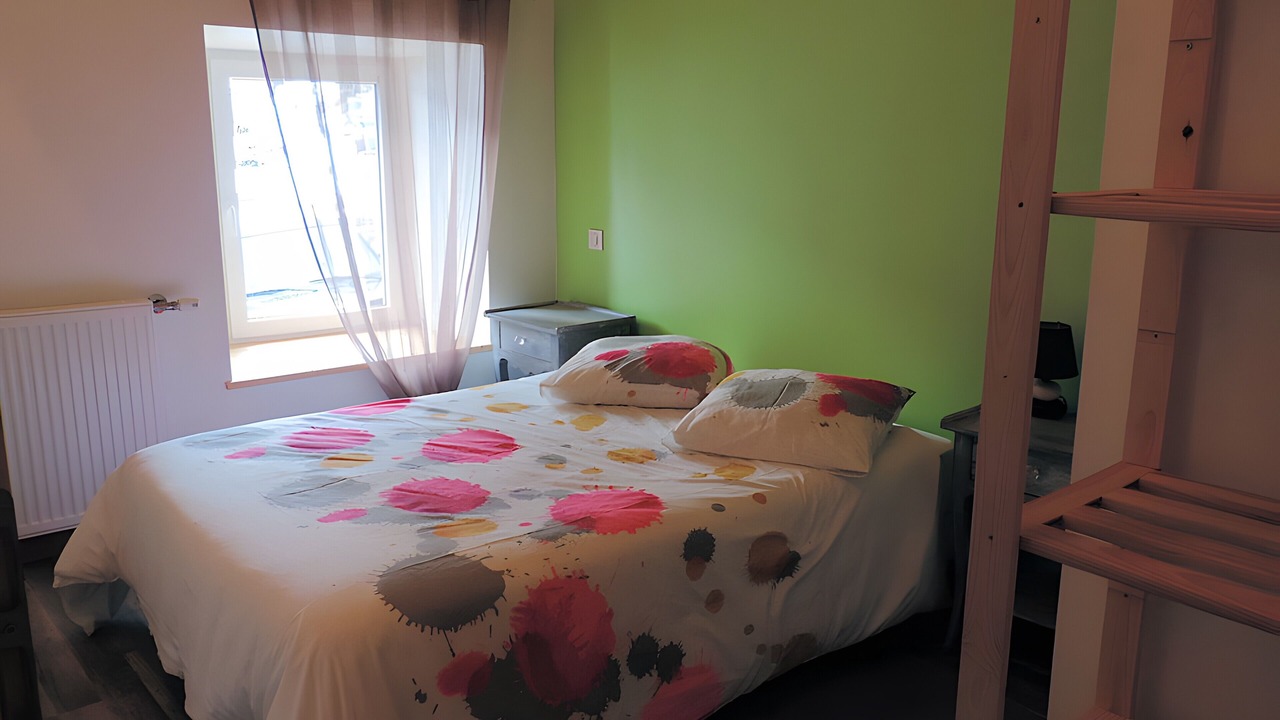 Photo of Bedroom in Saint-Julien-Labrousse
