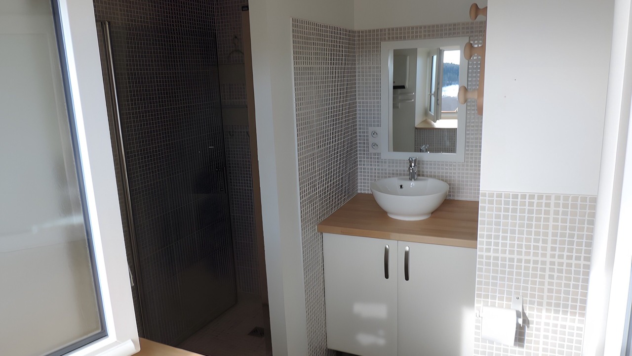 Photo of Bathroom in Saint-Julien-Labrousse