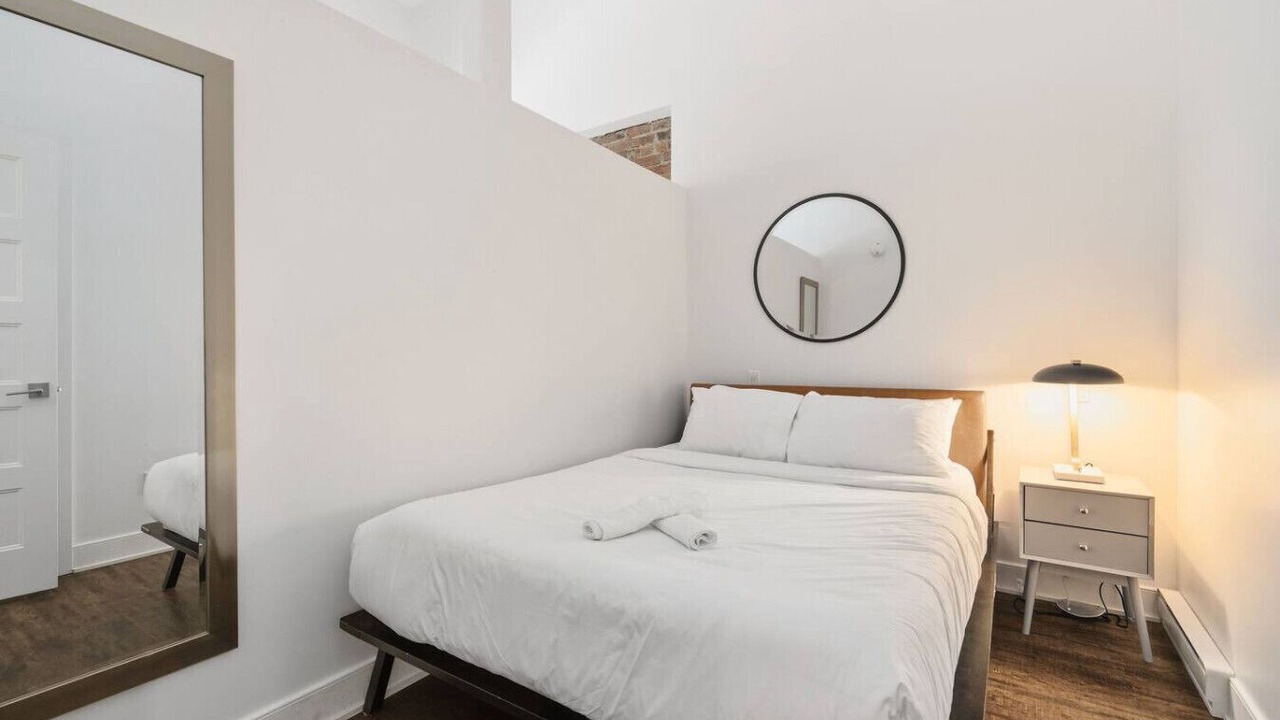 Photo of Bedroom in Chinatown