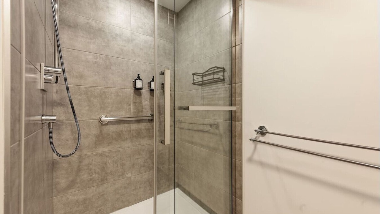 Photo of Bathroom in Chinatown