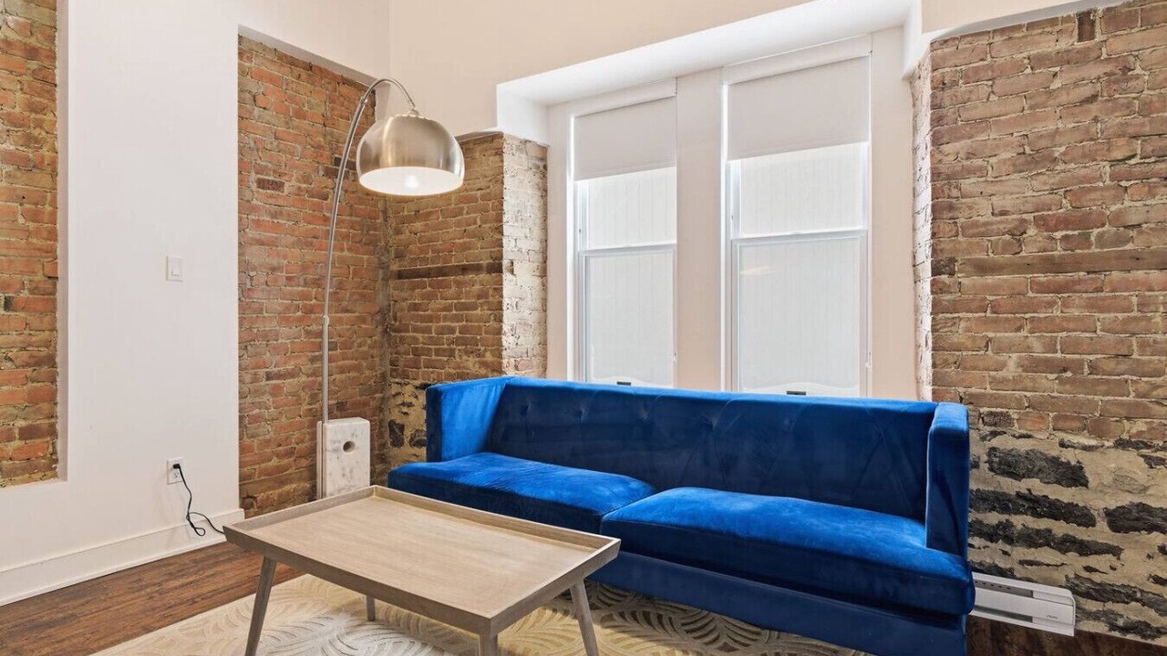 Photo of Livingroom in Chinatown