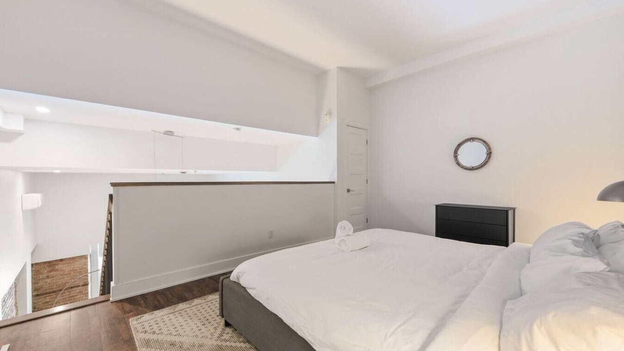 Photo of Bedroom in Chinatown