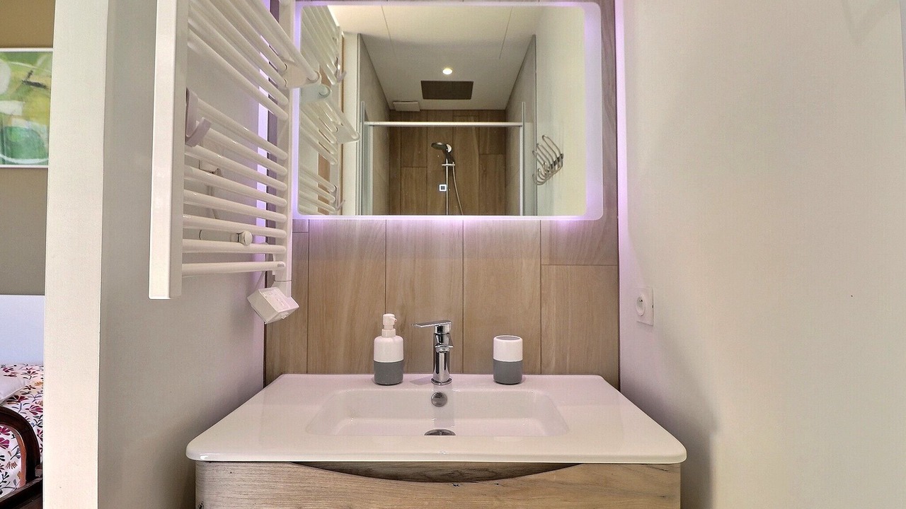 Photo of Bathroom in Vernay
