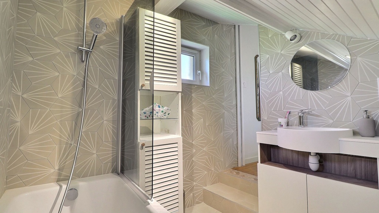 Photo of Bathroom in Vernay