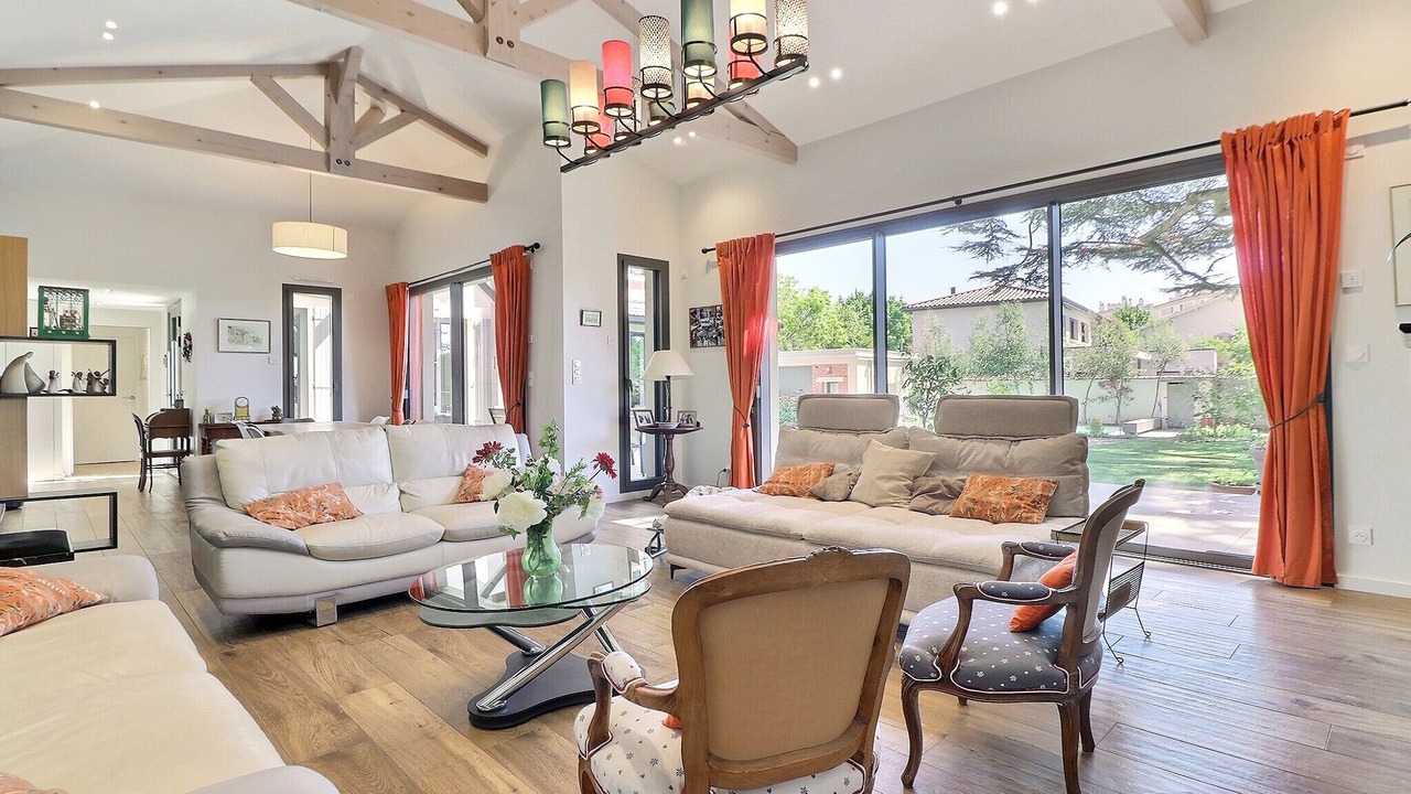 Photo of Livingroom in Vernay