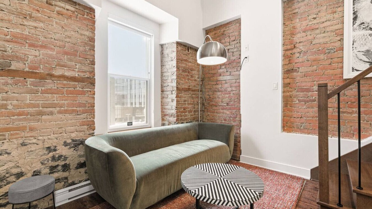 Photo of Livingroom in Chinatown