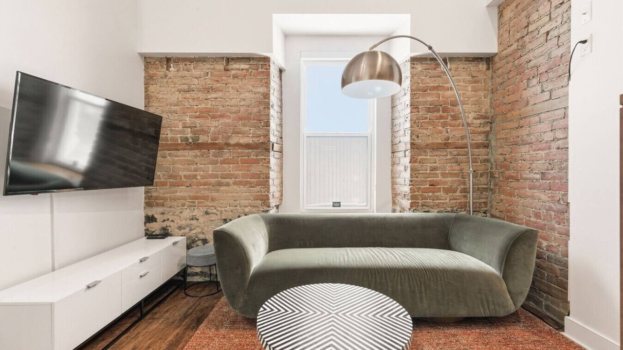 Photo of Livingroom in Chinatown