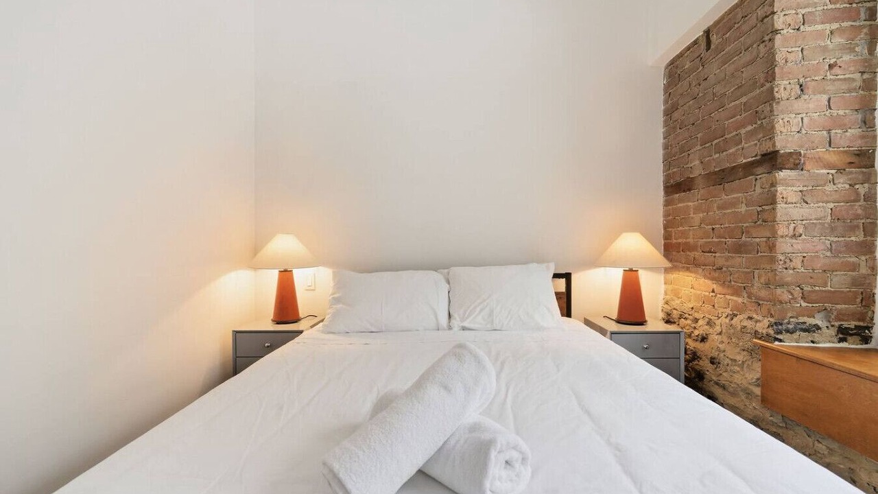 Photo of Bedroom in Chinatown