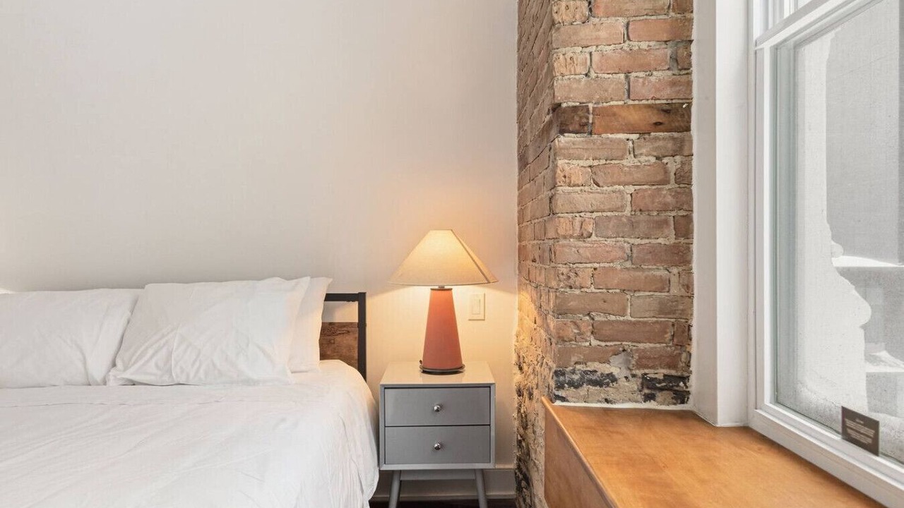 Photo of Bedroom in Chinatown