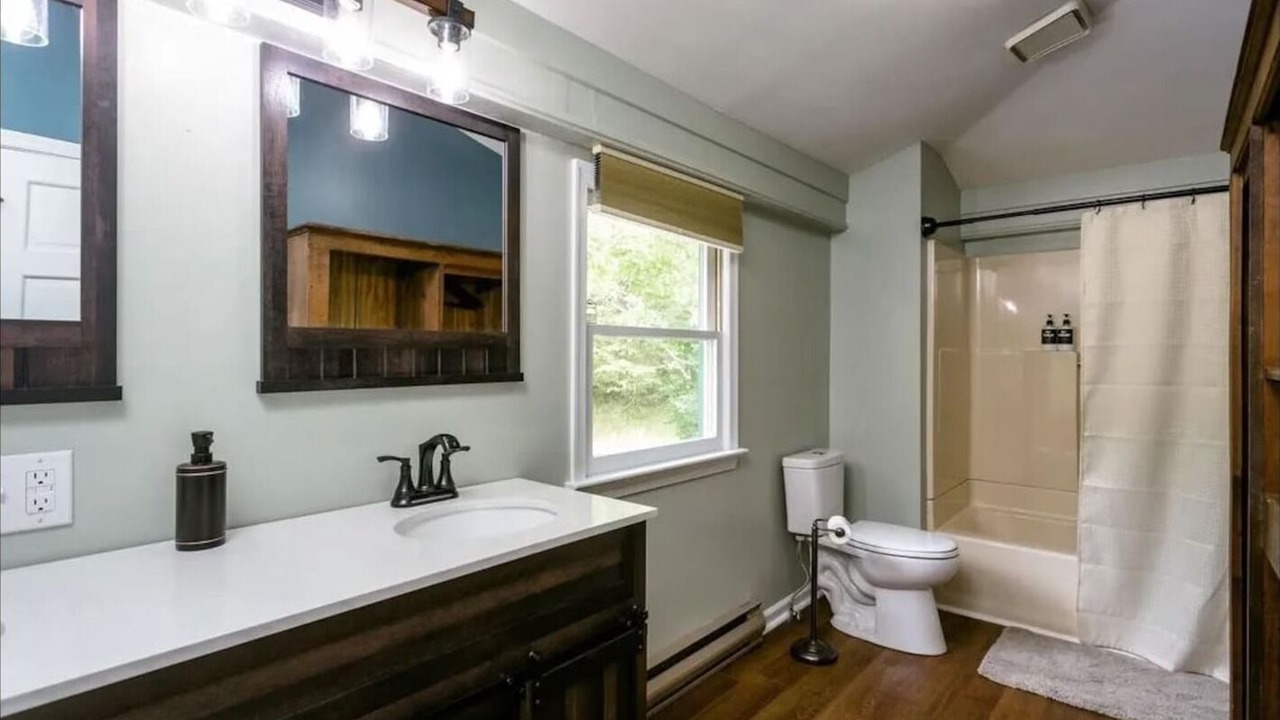 Photo of Bathroom in Harper