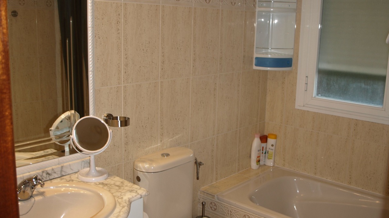 Photo of Bathroom in Batres
