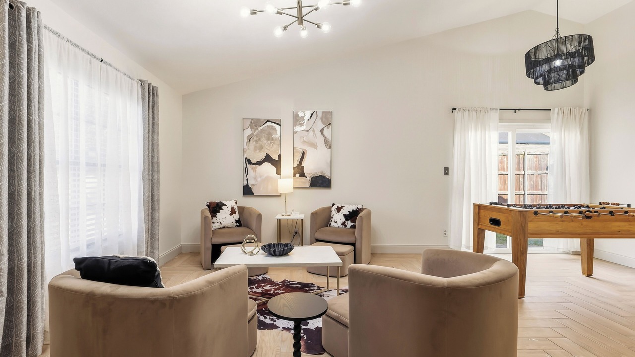 Photo of Bedroom in Garland